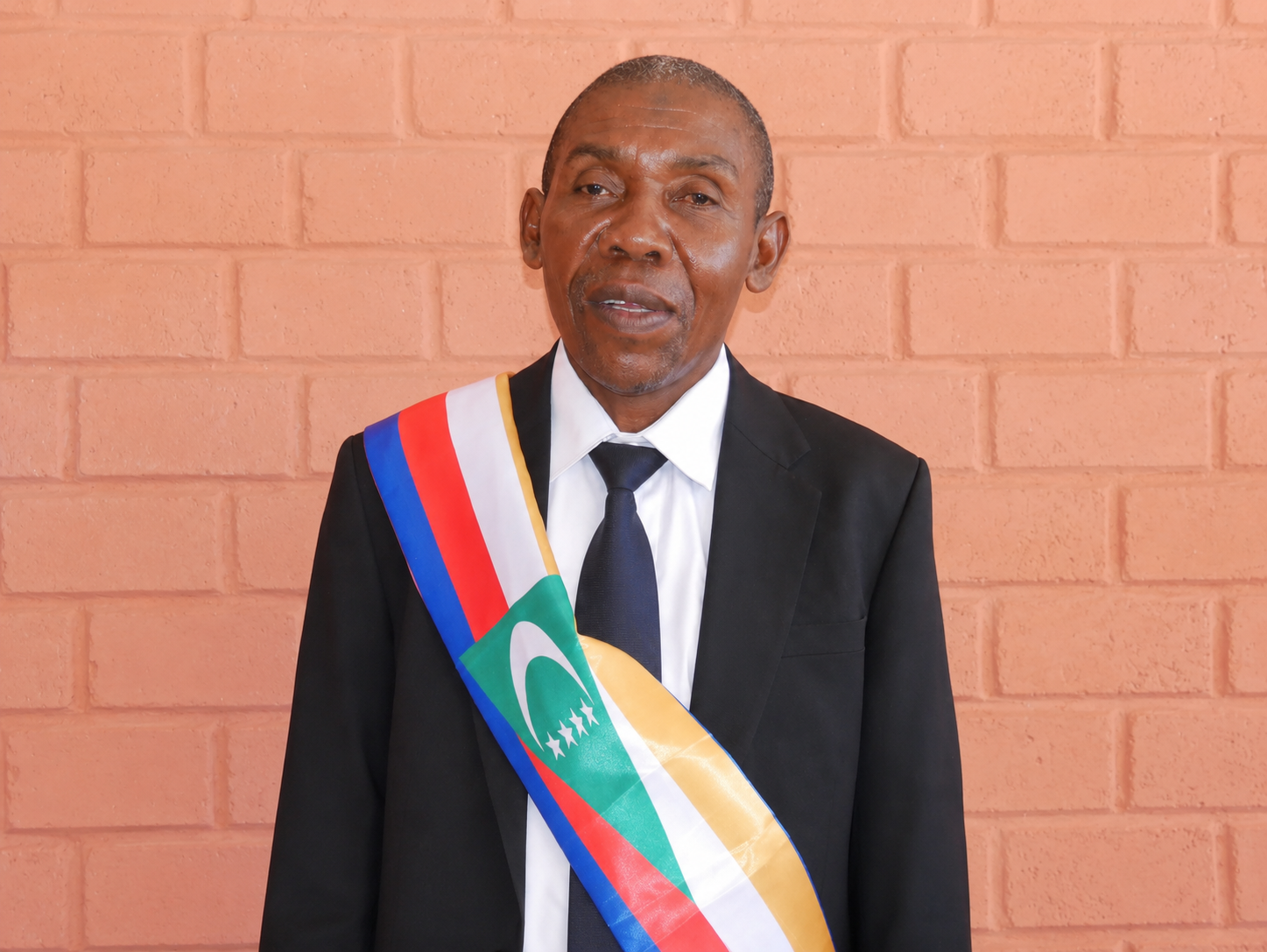 Le maire de la commune de Moya